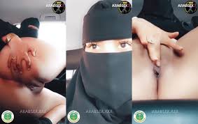 بدوية خليجية قحبة بتدخل الزب الصناعي في كسها جامد سكس خليجي