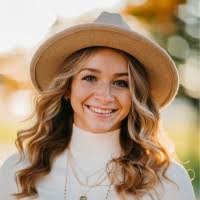 Megan Brandon's Instagram, Twitter & Facebook