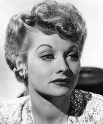 1940s hairstyles for women weren't the usual out of fashion, dull and boring looks but rather they were quite in style, perfect for bad hair days and casual day her hairdo is famous for soft curls and waves, best for shorter hair. 1940s Short Hairstyles Best Hairstyles Ideas 2020