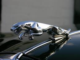 Jaguar Coche Ingles Fabricado En La Ciudad De Coventry Jaguar Car Car Jewelry Black Jaguar Car