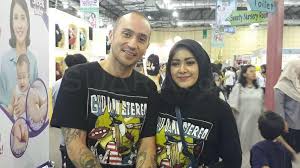 Perjalanan cinta pasangan artis gary iskak dan richa novisha mengalami pasang surut. Richa Novisha Saya Sudah Insyaf