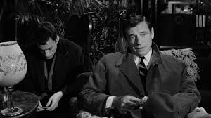 Az egyik világa a gettó, ahol felnőtt, a másik pedig a menő, külvárosi elitgimi. A Tokeletes Bunteny 1965 Teljes Film Online Magyarul Filmzona