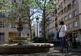 Especially when you don't speak the language, finding reviews to weed out the good from the bad can be very hard. Place De L Estrapade Paris Korean Dramaland