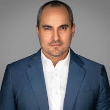 Michael Nyland's Instagram, Twitter & Facebook