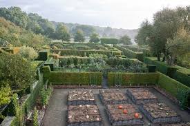 Beautiful Gardens Of France Prieure Notre Dame D Orsan Garden Design Famous Gardens Garden Structures