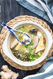 Jan 03, 2018 · italians like to eat this easy italian fish soup with a piece of grilled italian bread placed at the bottom of a bowl and the soup poured on top. Chinese Fish Soup é­šé ­çˆ Wok And Kin