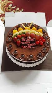 Pin Di Kue Ulang Tahun