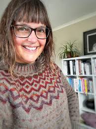 Identify lopapeysa sweater pattern with stranded colourwork?