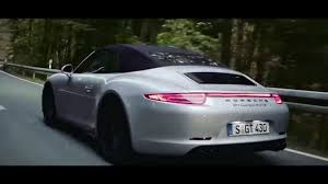 Bild lässt attila hildmann und einige seiner sympathisanten deren kritik unwidersprochen vor laufender kamera äußern. All That Matters Attila Hildmann Meets The New 911 Carrera Gts Youtube
