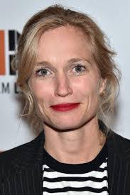 Alexis Bloom's Instagram, Twitter & Facebook