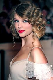 Once upon a time these haircuts might have been considered boyish but today, they are gracing the runways and being work by some of the world's top celebrities. 1930s Hairstyles 30 S Inspired Hairstyles Fashion Gone Rogue