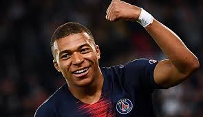 Fast strikers usually peak between 20 and 24. Ligue 1 Kylian Mbappe Will Bei Paris St Germain Bleiben