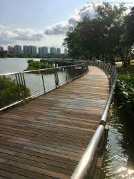 Jurong Lake Gardens Jan 2020 Balukoo Travel Blog Lake Garden Lakeside Garden Lake