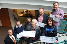 Santander consumer bank filiale greifswald. Volksbank Vorpommern Eg Volksbank Raiffeisenbank Eg Greifswald Spendet 15 000 Euro An Vereine