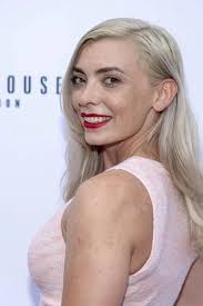 Kiersten Hall Attends Living Los Angeles Premiere Laemmle's Ahrya Fine —  Stock Editorial Photo © info@photographybyeugene.com #406771940