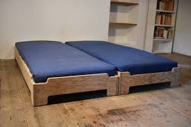 Mit jörg panknin, renate blume, andreas jahnke, robert huthregie: Moebel Buechimoebelbau