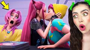 Dek, jajan Es ini aja. Pop ice banyak toping