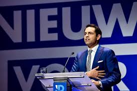 De jonge voorzitter van het vlaams belang neemt gedurfde standpunten in. Na Weigering Carl Devos Jan De Meulemeester Geeft Intro Vrij Van Boek Van Tom Van Grieken Belgie Knack