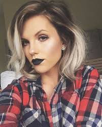 Short Black And Blonde Ombre Hair Pin By Mira Aoun On Hair Makeup Blonde Hair With Roots Messy Hairstyles Hair Looks