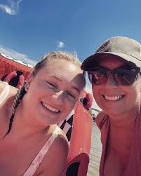 Kelli Eckert (@what_the_kel_l) • Instagram-billeder og -videoer