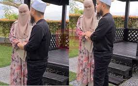 Ustaz ebit lew bukanlah satu nama yang asing malah cukup dikenali dalam kalangan rakyat sebenarnya, ustaz ebit lew adalah berketurunan cina dan beliau mula mendapat hidayah dan. Hargai Bidadari Dalam Hidupmu Ustaz Ebit Lew Dating Belakang Rumah Dengan Isteri Gempak
