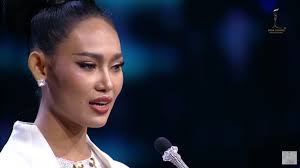 Lwin held up a pray for myanmar sign, addressing her country's current political crisis. Myanmar S Han Lay Stands For Democracy At Miss Grand International 2020 Finals Show
