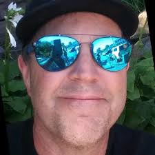 It's been a year since we launched DTW9! While celebrating Amazon Goes Gold  & DTW9's 1 year anniversary, I'm super honored and happy to announce that I  got promoted! To get to