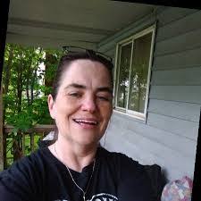 Kandi Walls's Instagram, Twitter & Facebook