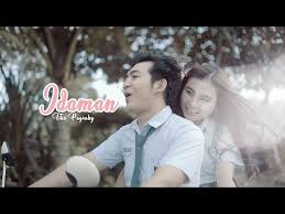 Yuk simak, lirik lagu broery marantika berjudul permata hati, download lagu broery marantika berjudul permata hati, dalam mp3 tembang kenangan. Lirik Lagu Permata Hati Titiek Puspa