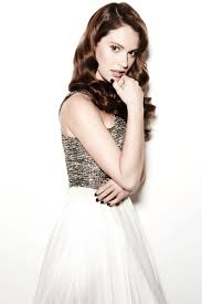 Lily chloe ninette thomson (born 5 april 1989), known professionally as lily james, is an english actress. A Downton Debut Lily James Steps Onto The Scene As Lady Rose Macclare Vogue