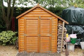 In unserer tischlereimanufaktur fertigen wir alles individuell nach dafür bauen wir gartenhäuser mit viel liebe zum handwerk. Gartenhaus Die Passende Grosse Finden Der Pflanzen Blog Nr 01 De In Europa