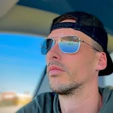 Ryan Krier's Instagram, Twitter & Facebook