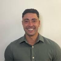 Dani Hodge's Instagram, Twitter & Facebook