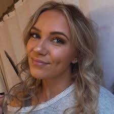 Beth Patton's Instagram, Twitter & Facebook