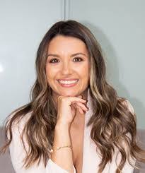 Jessica Lambrecht's Instagram, Twitter & Facebook