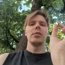 Epic Games CEO Tim Sweeney has argued that video game stores don't need the  "Made With AI" tag. And boy, has the community pushed back against that  idea:  https://80.lv/articles/epic-games-ceo-argues-marketplaces-don-t-need-the-made-with-ai-label