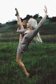 Amazing Dance Photography Outdoor Dance Photography Dance In Nature Ballet Dance Outdoor Dance Photography Dance Photography Poses Amazing Dance Photography