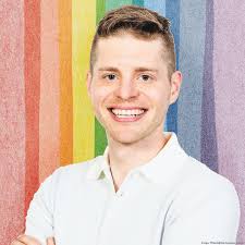 Brandon Aversano disrupts second-hand jewelry market with empathy