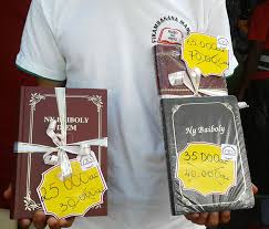 Izaho no farao, ary raha tsy teninao, dia tsy hisy olona hanetsika ny tànany na ny tongony eto amin'ny tany egypta rehetra. Grande Braderie De Fikambanana Mampiely Baiboly Malagasy Facebook