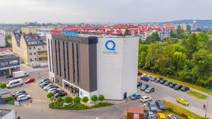 Situated on the vistula river in lesser poland province. Ein Modernes Hotel In Krakau Und Umgebung Q Hotel Krakow