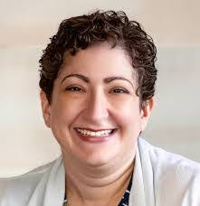 Elaine Augustine's Instagram, Twitter & Facebook