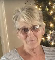 Carolyn Ramsdell's Instagram, Twitter & Facebook