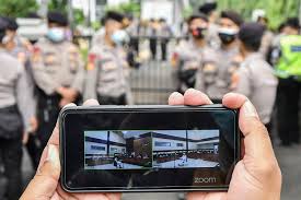 Rizieq shihab sebelumnya dituntut oleh jaksa penuntut umum (jpu) pidana 6 tahun penjara atas kasus tes usap rs ummi bogor. Sidang Rizieq Shihab Hakim Pn Jaktim Akan Bacakan Putusan Sela Halaman All Kompas Com