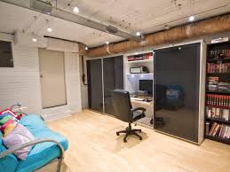 Hey i'm wanting to turn my walk in closet in my bedroom into a grow room without drawing attention from roomates or any other person who would be living. 15 Closets Turned Into Space Saving Office Nooks