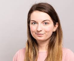 Annette Hoppe's Instagram, Twitter & Facebook