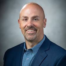 Luke Simons (@Lukes_Look)