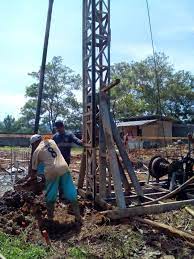 Jenis mini bored pile ini dapat digunakan untuk pembuatan pondasi dengan pengeboran tanah pada ukuran bore pile dengan diameter lubang 30 cm, 40 cm hingga 80 cm. Cara Teknik Pelaksanaan Pondasi Bor Pile Kering Dan Basah Jakarta Karya Pondasi