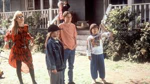 Don't Tell Mom the Babysitter's Dead' Remake Sets Cast, Release Date