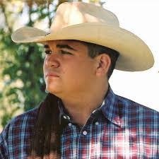 Cindy Rosser's Instagram, Twitter & Facebook