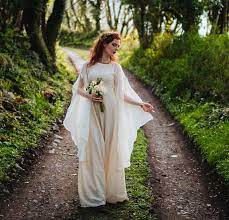 Irish wedding dress irisches hochzeitskleid. Beltaine Handfasten Hochzeitskleid Marchen Handfasten Etsy